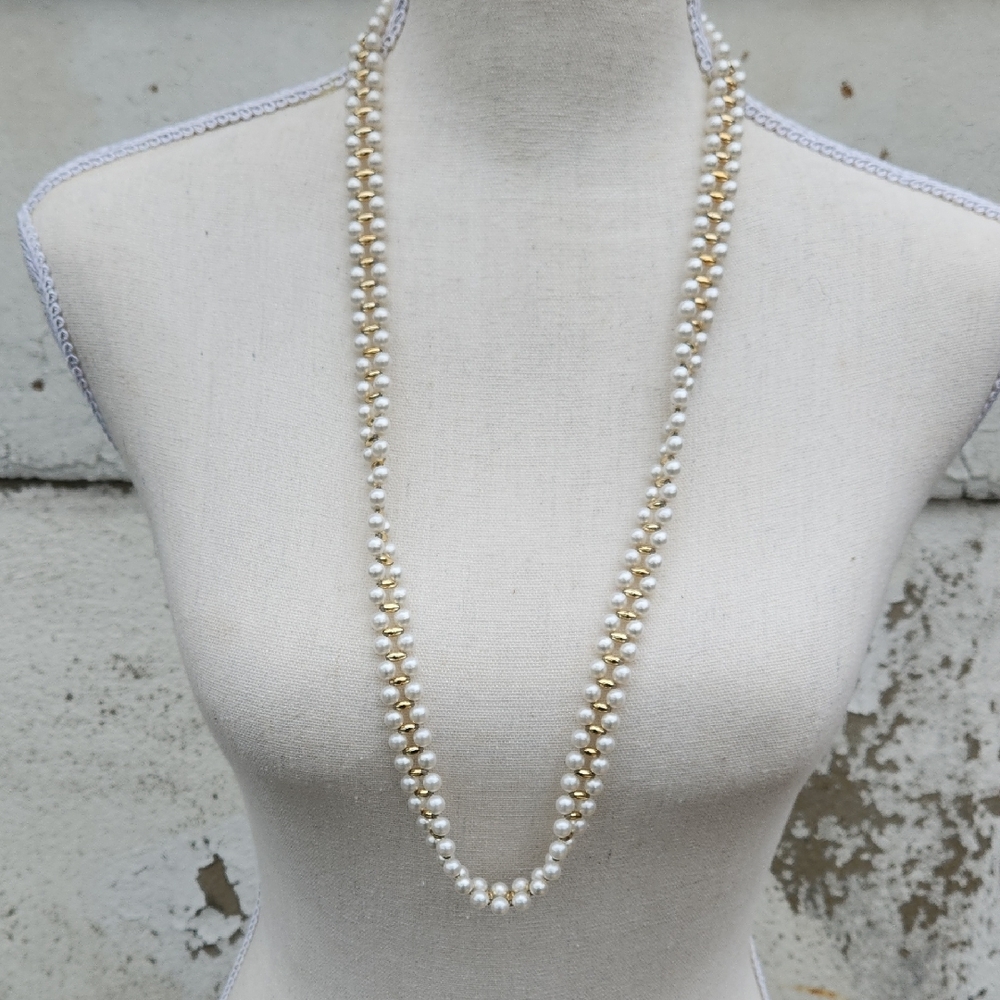 Elegant Gold and White Pearl Necklace